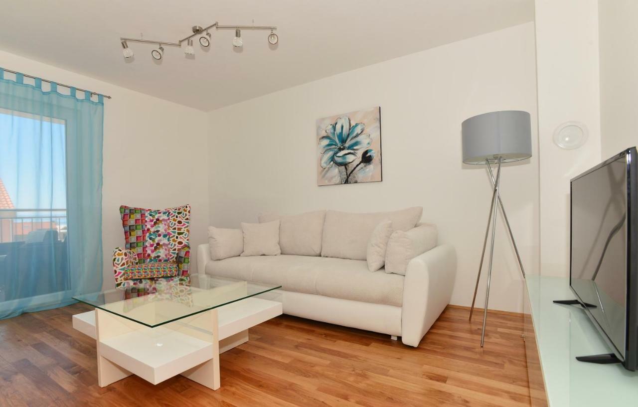 Apartman Dominik Makarska Exterior foto